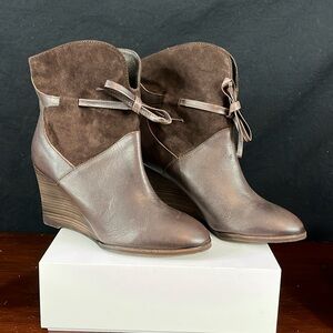 Comptoir Des Cotonniers Brown Suede and Leather Booties
